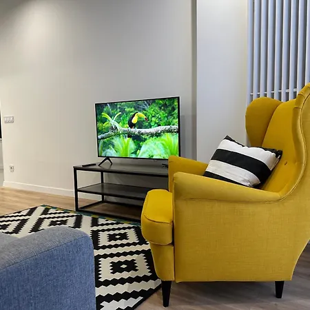 Apartamento Avalon On Lypynskogo Street