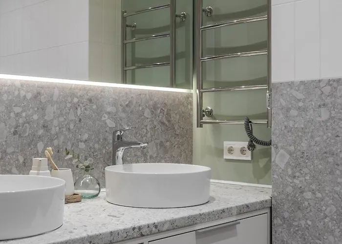 Avalon On Lypynskogo Street 리비프