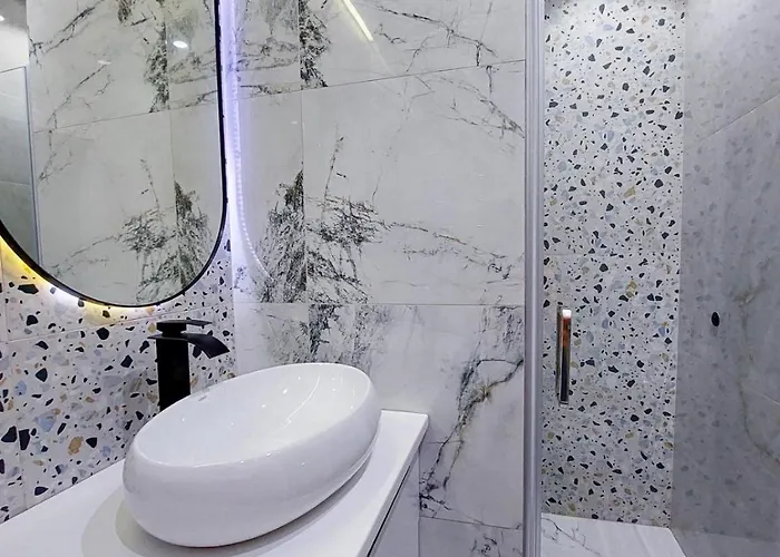 Avalon On Lypynskogo Street * Lviv