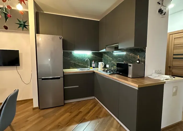 Avalon On Lypynskogo Street 리비프